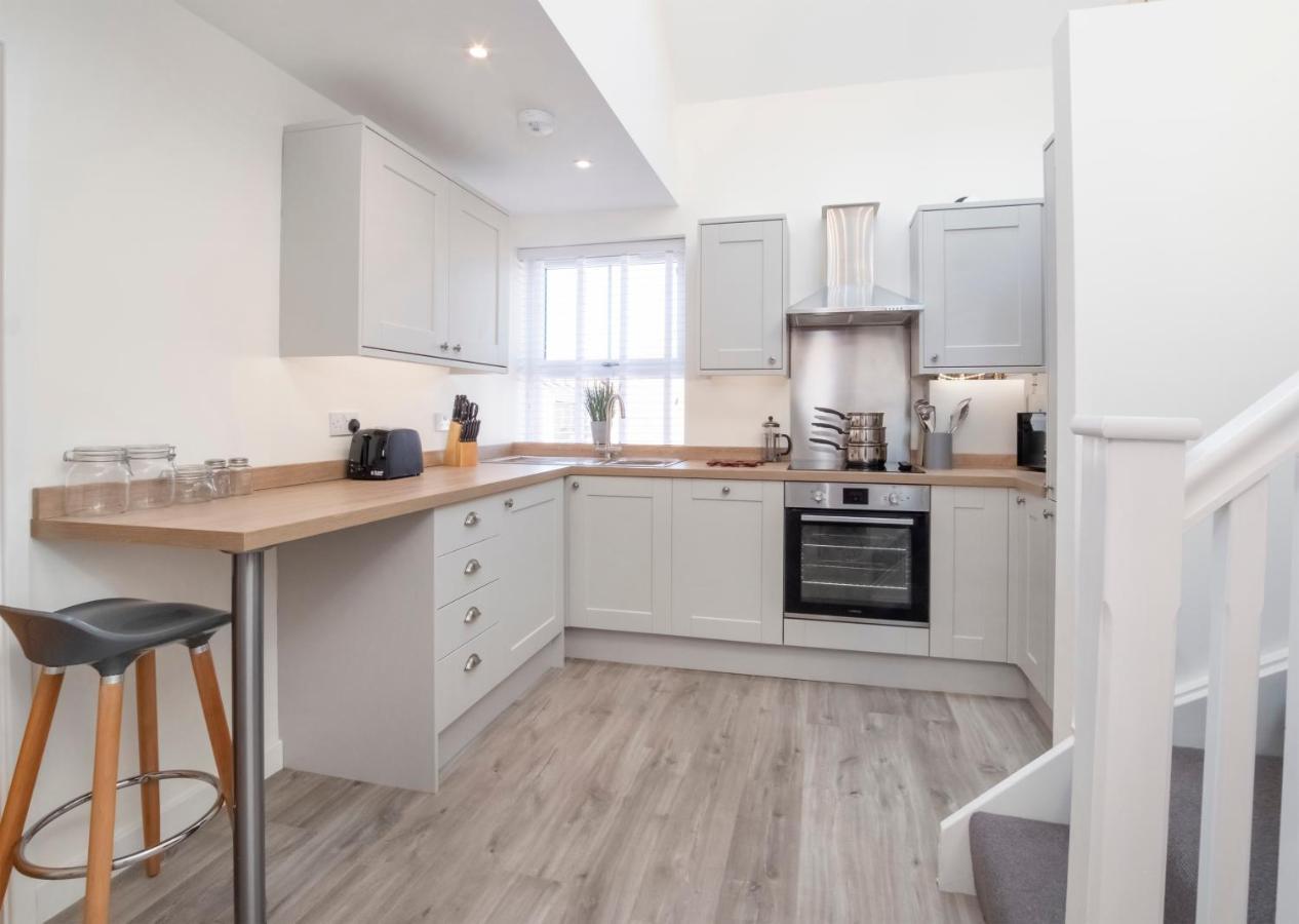 Livingstone Street Apartments With Free Parking Йорк Екстер'єр фото
