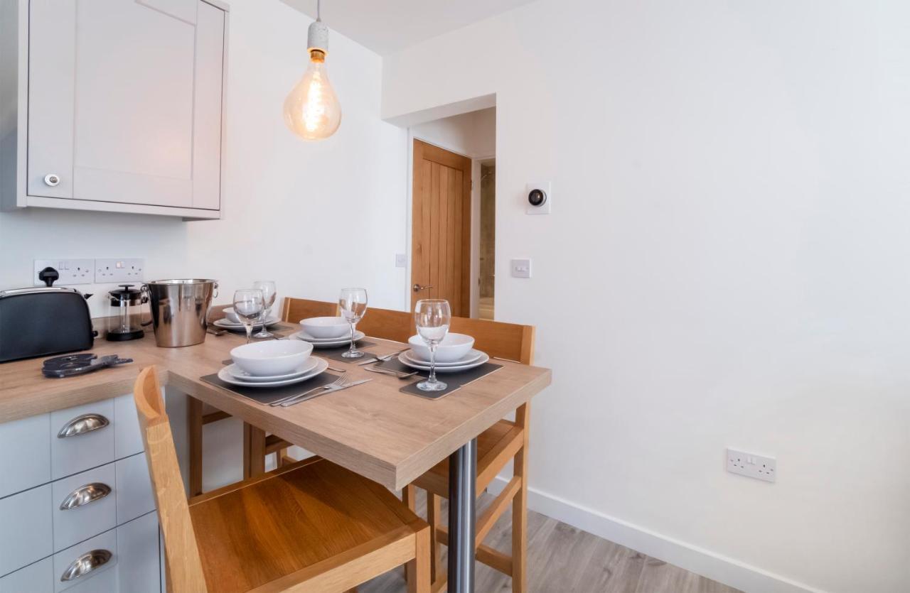 Livingstone Street Apartments With Free Parking Йорк Екстер'єр фото